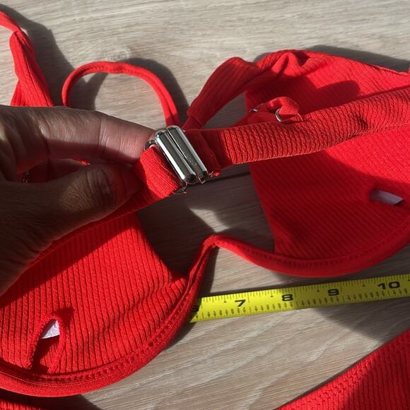 Bikini Set Red NWT Sz Medium - Picture 3 of 4